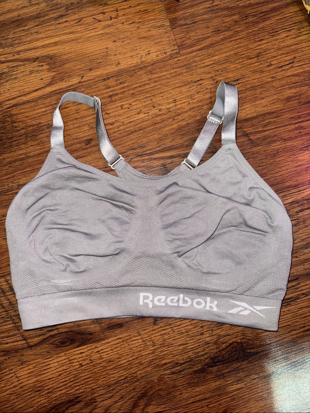 Reebok Light Gray Seamless Adjustable Sports Bra 29.T